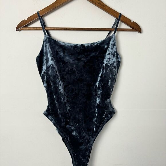 ASTR the Label Sapphire Blue Velvet Anette Bodysuit Women's Size Small 51121 - Picture 8 of 14